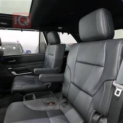 تويوتا سيكويا